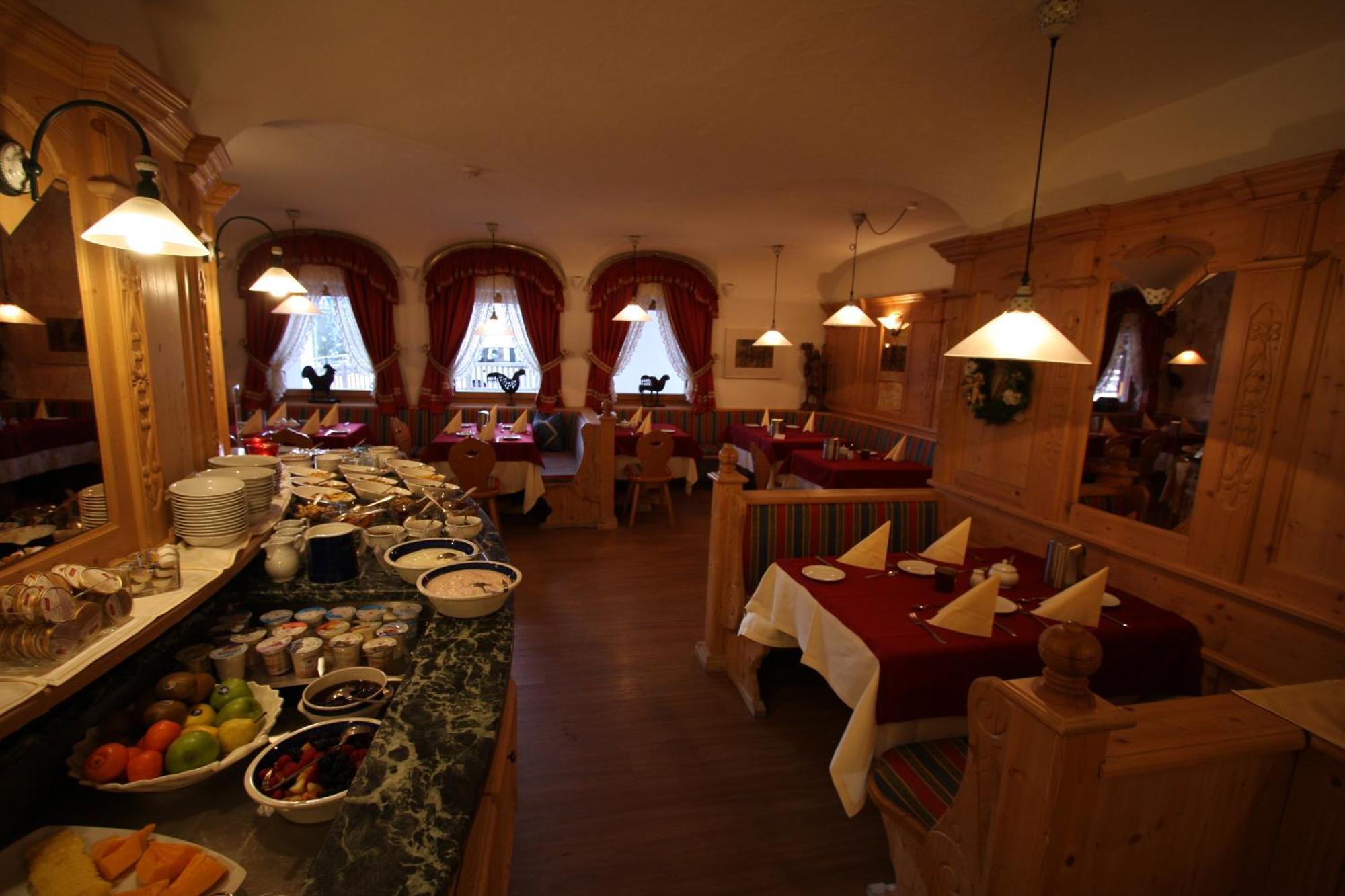 Garni Criss Aparthotel Colfosco Εξωτερικό φωτογραφία