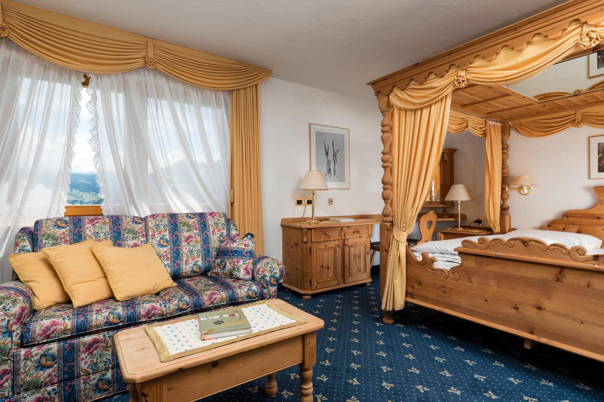 Garni Criss Aparthotel Colfosco Εξωτερικό φωτογραφία