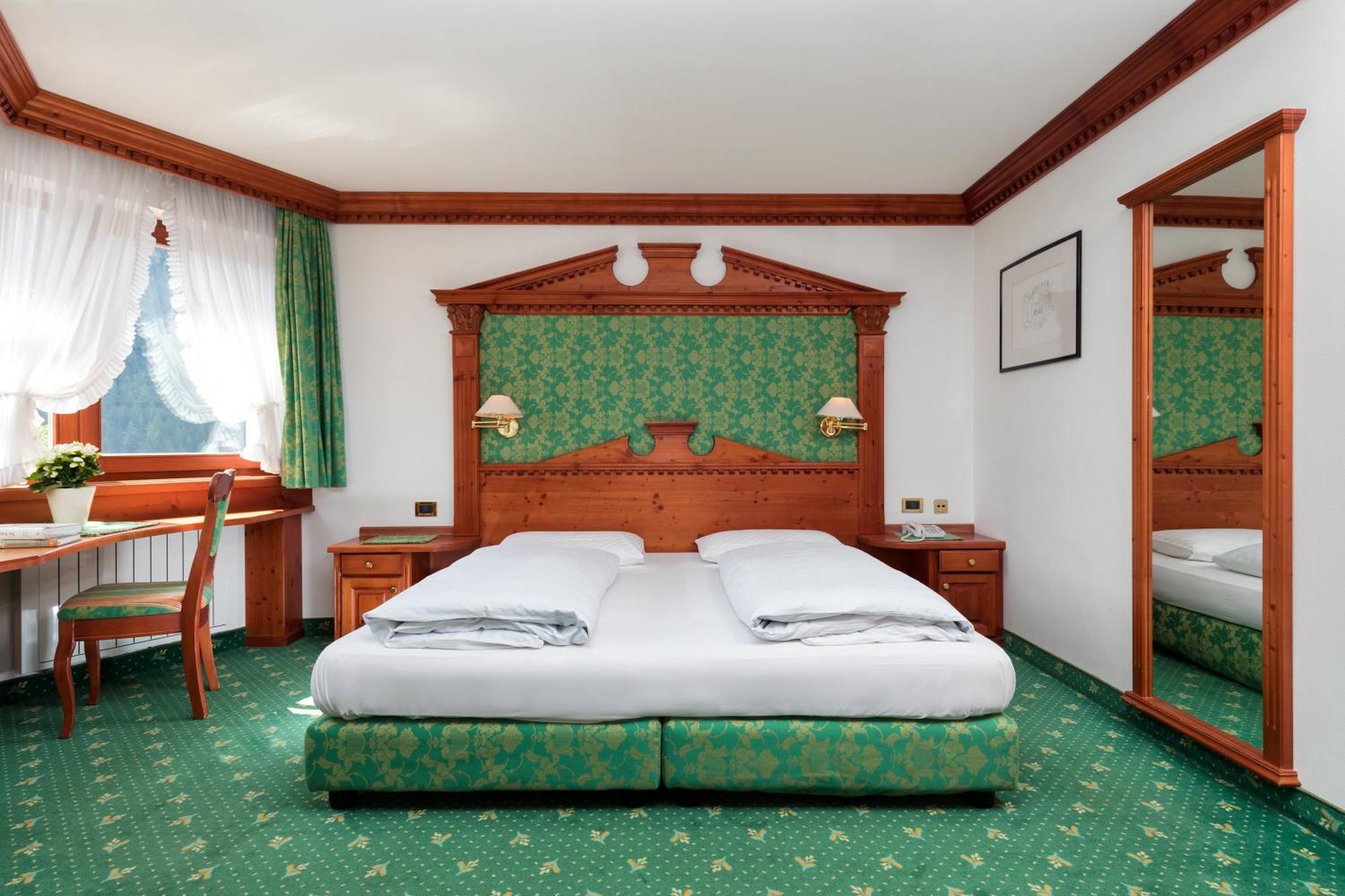 Garni Criss Aparthotel Colfosco Εξωτερικό φωτογραφία